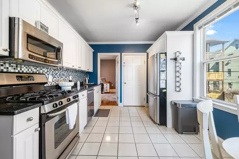 76 Tuttle St #2, Dorchester, MA 02125