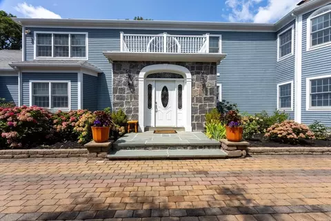 1327 Liberty St, Braintree, MA 02184