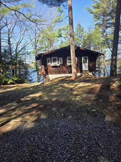 Exterior - 33 Noel Dr, Ashburnham, MA 01430 photo 3 of 9