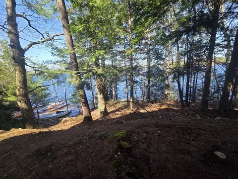 Exterior - 33 Noel Dr, Ashburnham, MA 01430 photo 6 of 9