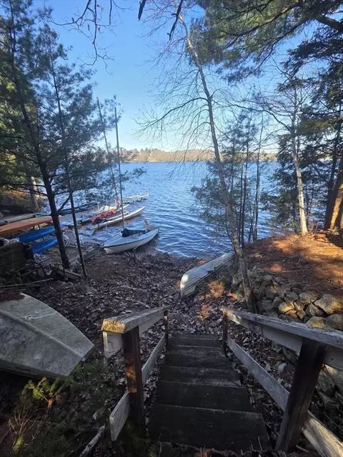 View/Area - 33 Noel Dr, Ashburnham, MA 01430 photo 2 of 8