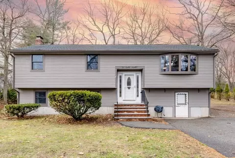 290 Marston St, Tewksbury, MA 01876