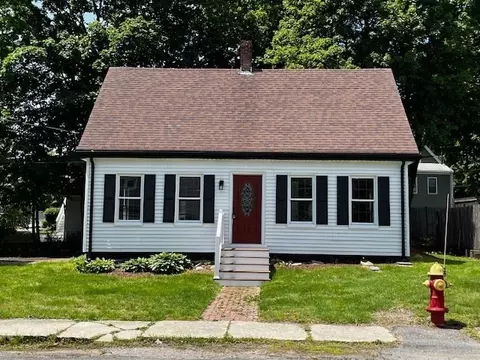 49 East Ave, Whitman, MA 02382
