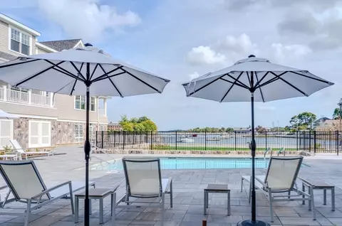 87 Elm St #214, Cohasset, MA 02025