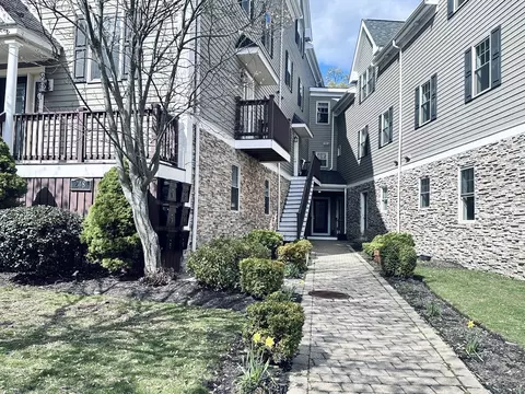 248 Presidents Ln #3, Quincy, MA 02169