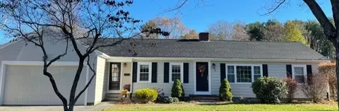 4 Carol Ann Rd, Lynnfield, MA 01940