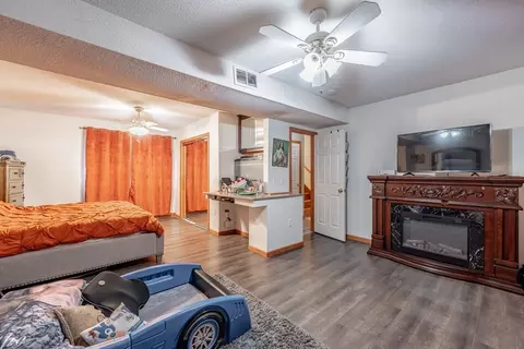 155 Lucerne Rd, Springfield, MA 01119 photo 18