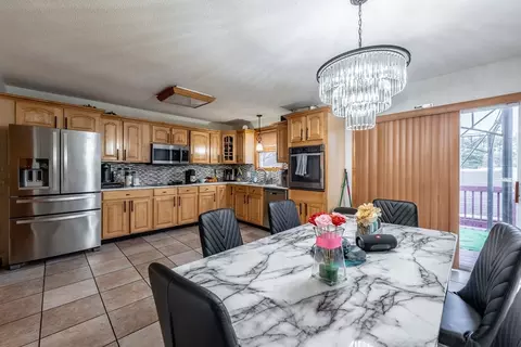 155 Lucerne Rd, Springfield, MA 01119 photo 8