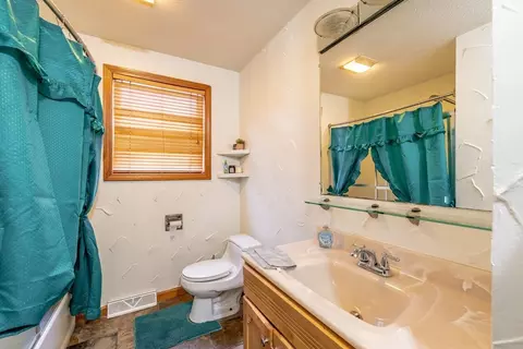 155 Lucerne Rd, Springfield, MA 01119 photo 12
