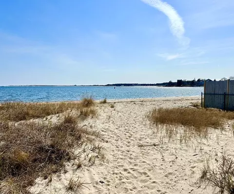 18 Russo Rd, Yarmouth, MA 02673