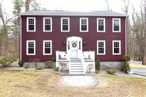 27 Carl Rd, Walpole, MA 02081