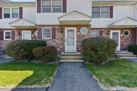 55 Empire St #8, Chicopee, MA 01013