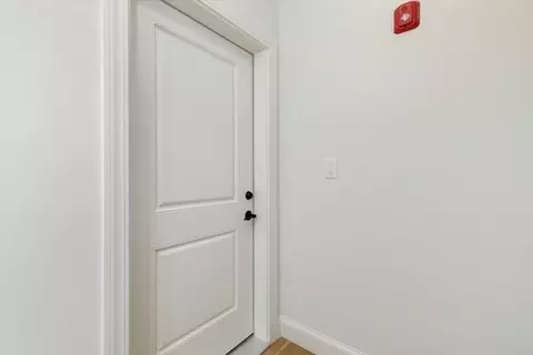 106 Broadway #2, Salem, MA 01970