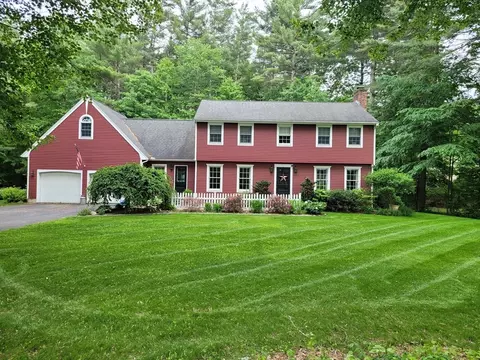 16 Shattuck Rd, Hadley, MA 01035