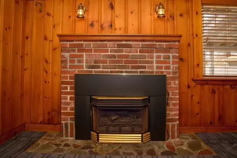20 Grant St, Wareham, MA 02571 photo 5