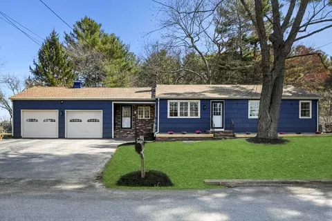 11 Beech St, Oxford, MA 01540