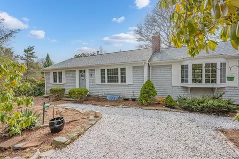 5 Matheson Rd, Brewster, MA 02631