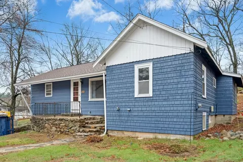229 S Main St, Hopedale, MA 01747