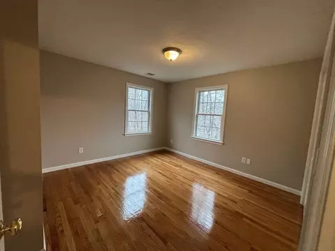 12 Fatima Ln, Worcester, MA 01606 photo 5