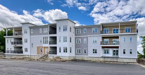 90 E Central St #103, Franklin, MA 02038