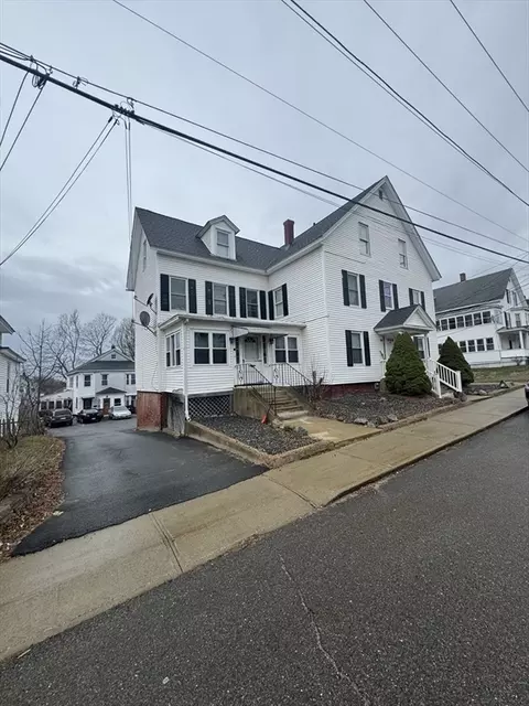 197 Nichols St, Gardner, MA 01440