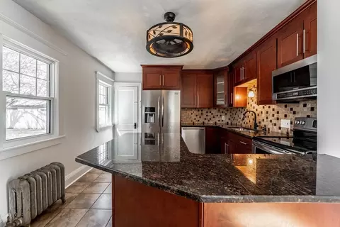 154 Kimberly Ave, Springfield, MA 01108 photo 10