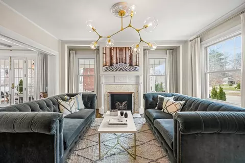 254 Commonwealth Ave, Newton, MA 02467
