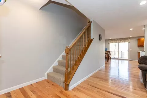 Entry Way - 2 Apple Rdg #2, Maynard, MA 01754 photo 1 of 4