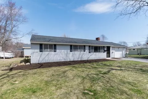 20 Amory Ave, Maynard, MA 01754 photo 2