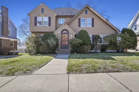 231 Washington St, Belmont, MA 02478