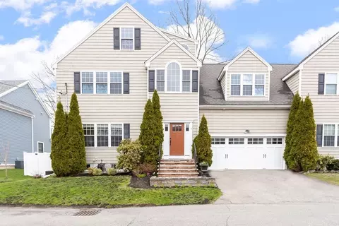 7 Maple Pl, Needham, MA 02492