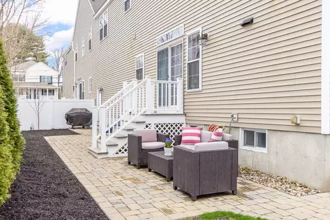 7 Maple Pl, Needham, MA 02492 photo 24