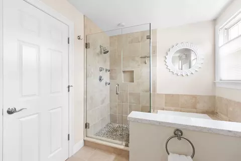 7 Maple Pl, Needham, MA 02492 photo 13