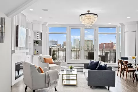 232 Beacon St #8, Boston, MA 02116