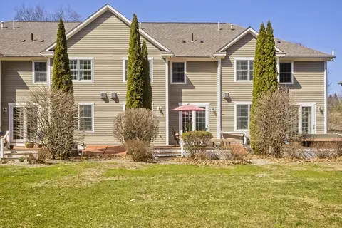 208 Pine St #33, Amherst, MA 01002 photo 4