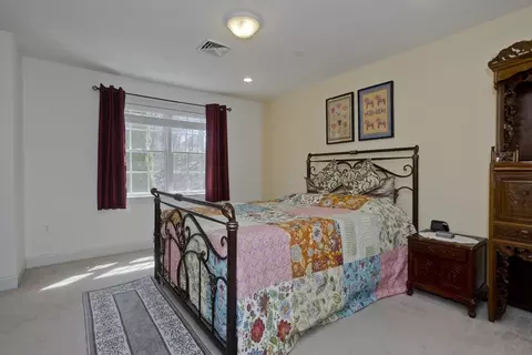 208 Pine St #33, Amherst, MA 01002 photo 22