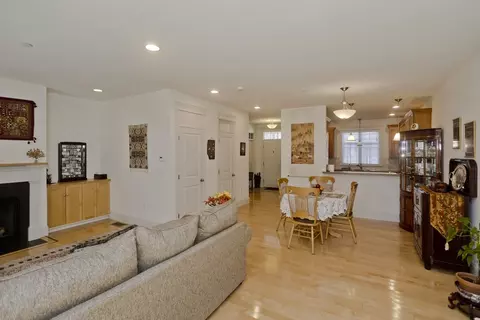 208 Pine St #33, Amherst, MA 01002 photo 17