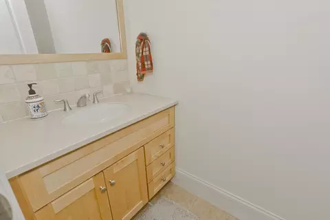 208 Pine St #33, Amherst, MA 01002 photo 21