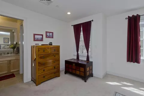 208 Pine St #33, Amherst, MA 01002 photo 26