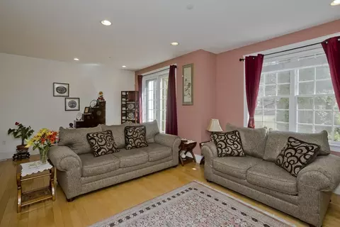 208 Pine St #33, Amherst, MA 01002 photo 20