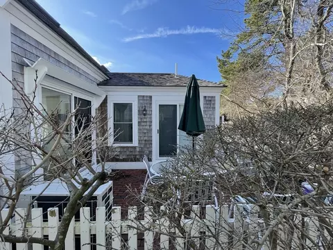 16 Hydrangea Ln #800, Mashpee, MA 02649 photo 3