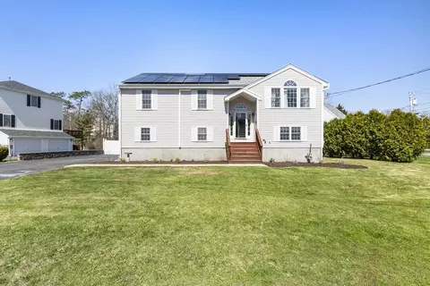 18 Forestview Dr, Fairhaven, MA 02719