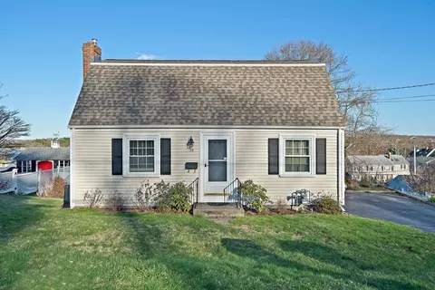 39 Great Hill Dr, Weymouth, MA 02191