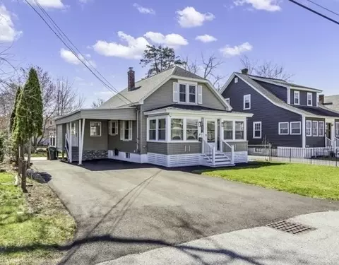 28 Marshall Ave, Lowell, MA 01851
