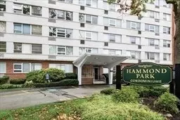 10 Hammond Pond Pkwy #307, Newton, MA 02467