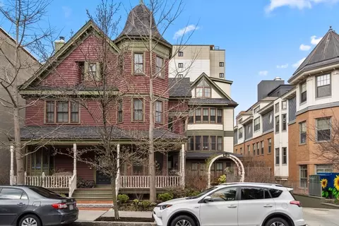 99 Winchester St #4, Brookline, MA 02446