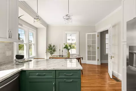 278 Main St, Easthampton, MA 01027 photo 10