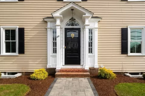 278 Main St, Easthampton, MA 01027 photo 3