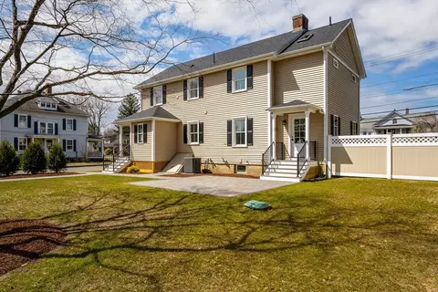 278 Main St, Easthampton, MA 01027 photo 5