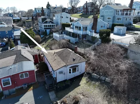 10 Fallon Way, Nahant, MA 01908